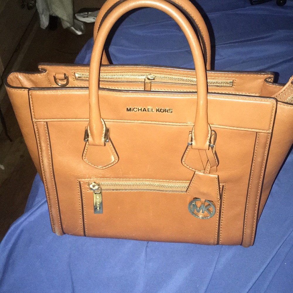 Michael kors litter White
